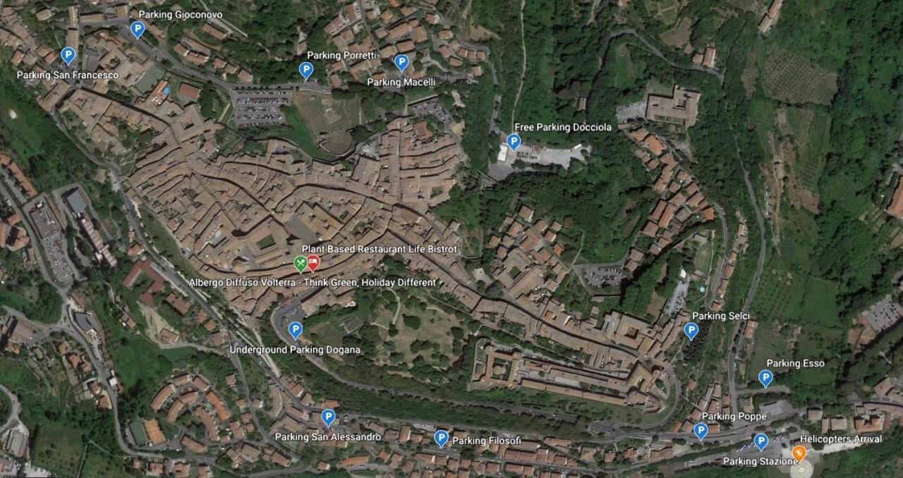 הוילה וולטרה Residenza Storica Palazzo Ricciarelli מראה חיצוני תמונה