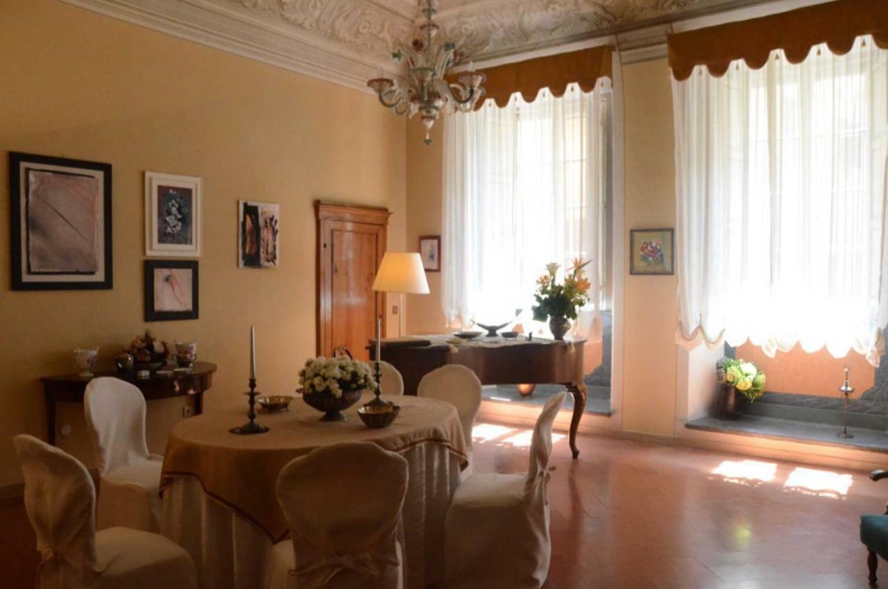 הוילה וולטרה Residenza Storica Palazzo Ricciarelli מראה חיצוני תמונה