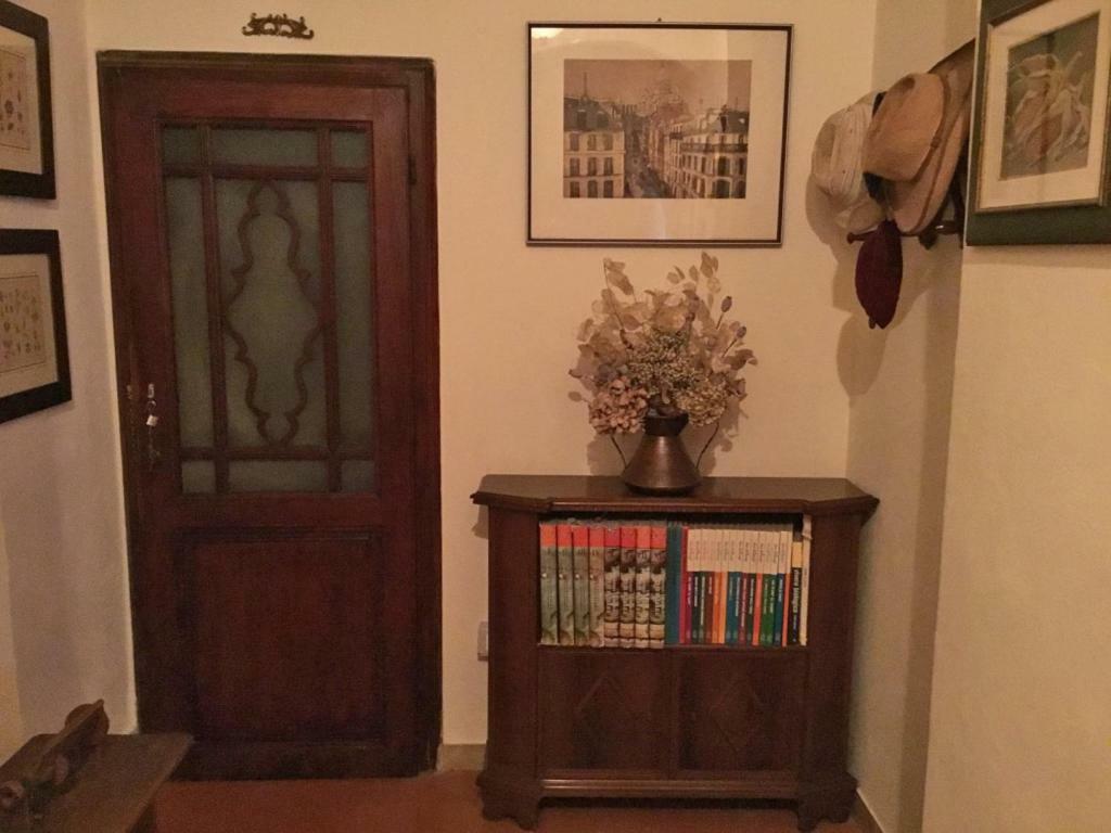 הוילה וולטרה Residenza Storica Palazzo Ricciarelli מראה חיצוני תמונה